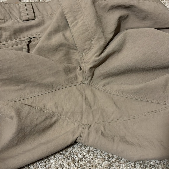 The NorthFace hiking pant - Picture 8 of 9